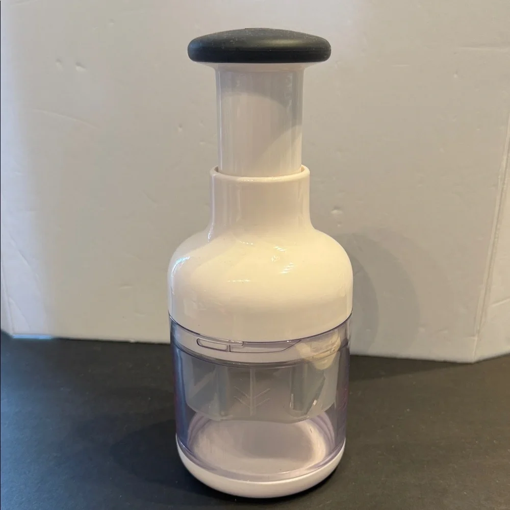 OXO Good Grips Vegetable Chopper